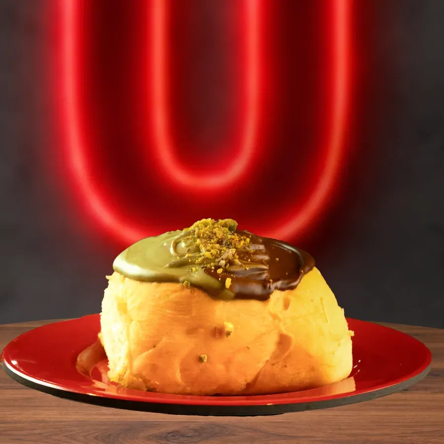 Cinnamon Roll Nutella y Pistachio